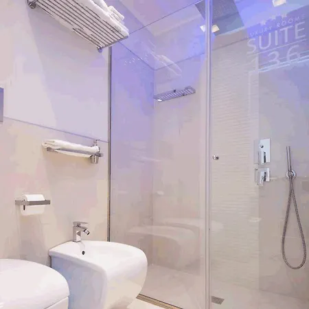 136号套房公寓 住宿加早餐酒店 4*