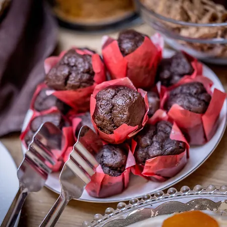 136号套房公寓 住宿加早餐酒店 4*