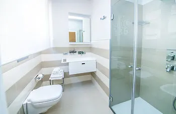 Alojamento de Acomodação e Pequeno-almoço 136 3*